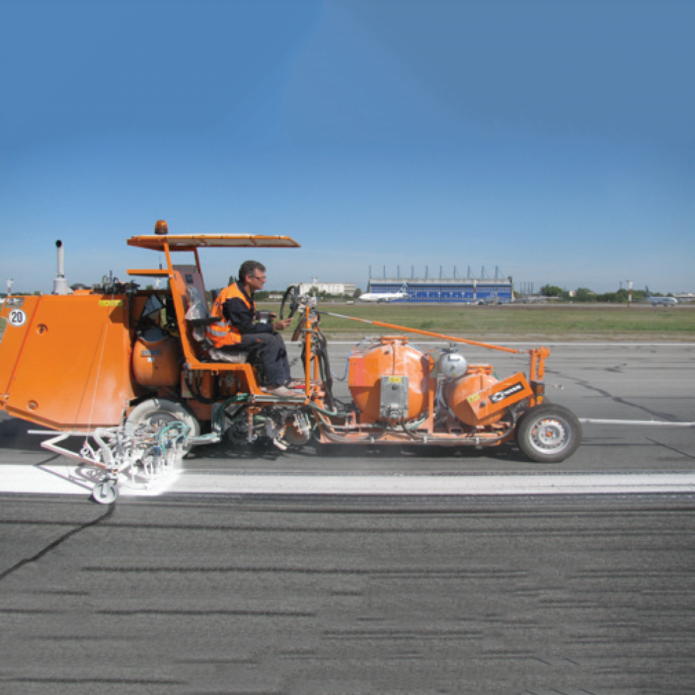 H26 (5) Airfield Marking Machines H26 - Image 1